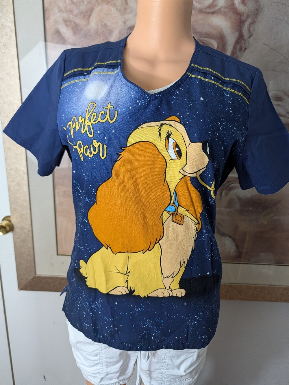 Disney Lady & the Tramp "Perfect Pair" scrub top, Size S - Picture 1 of 7